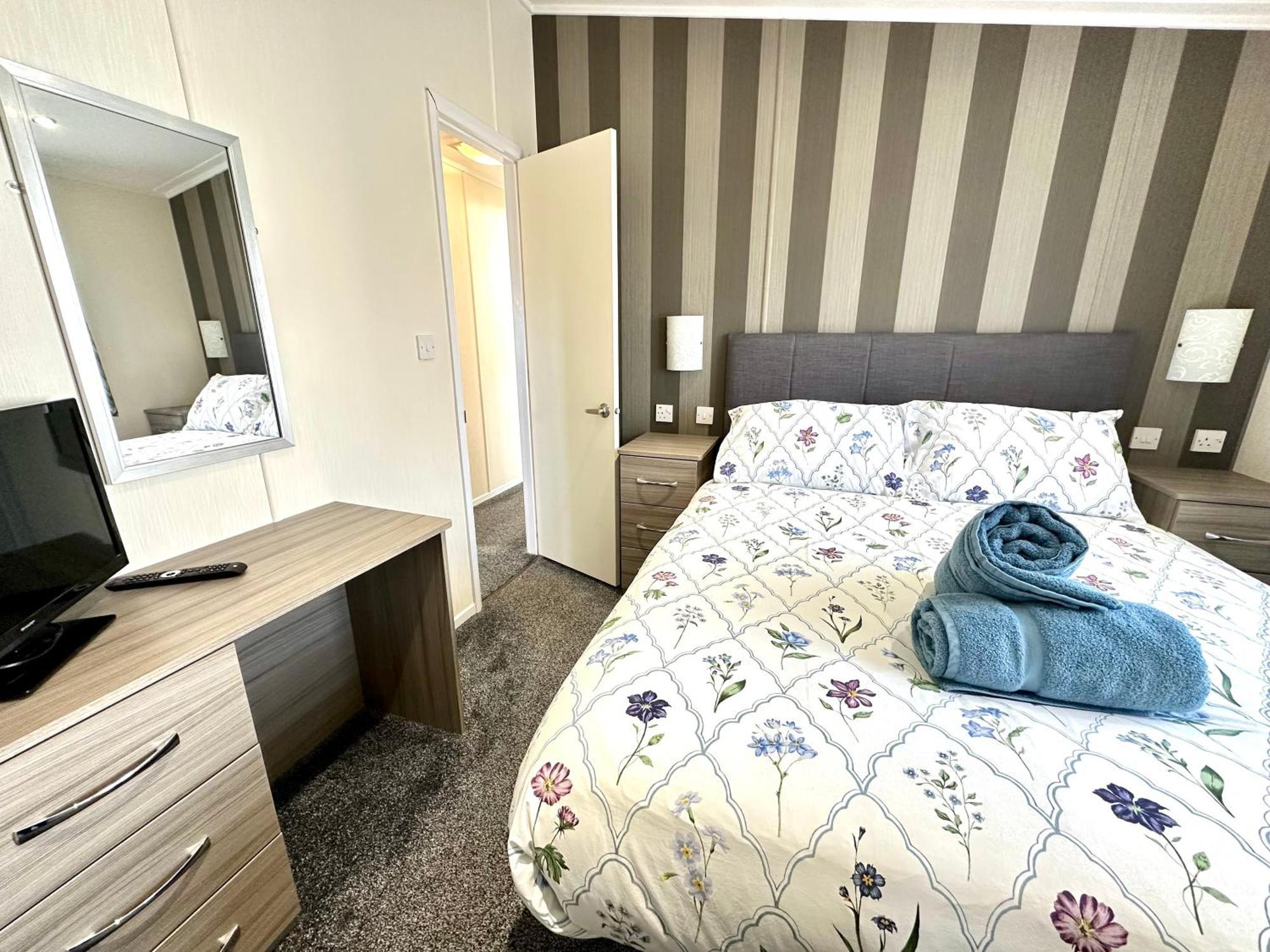 Bluebell Lodge, Dog Friendly South Cerney Exteriör bild